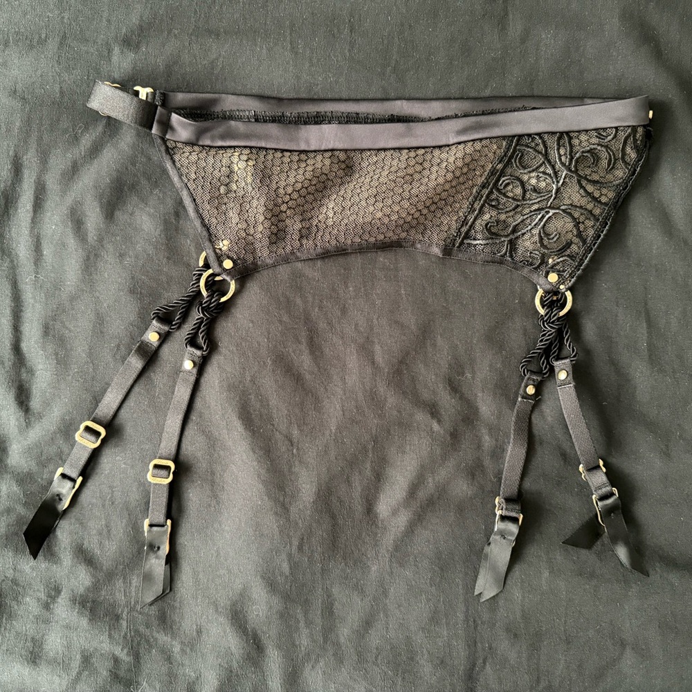 Black Lace Garter Belt